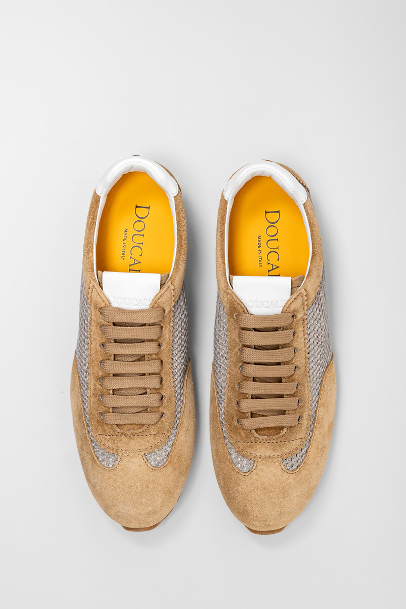кросівки жіночі